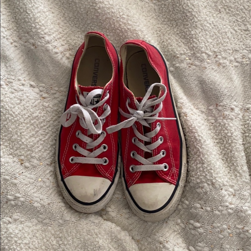 Red Low-top Converse - Picture 2 of 3